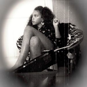 Meet your Posher, Makilah